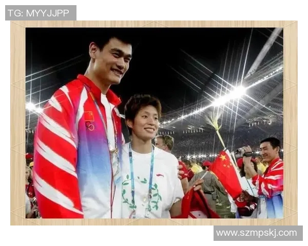 姚明与女友甜蜜合影曝光两人幸福时刻尽显爱情温暖 姚明与女友甜蜜合影曝光两人幸福时刻尽显爱情温暖