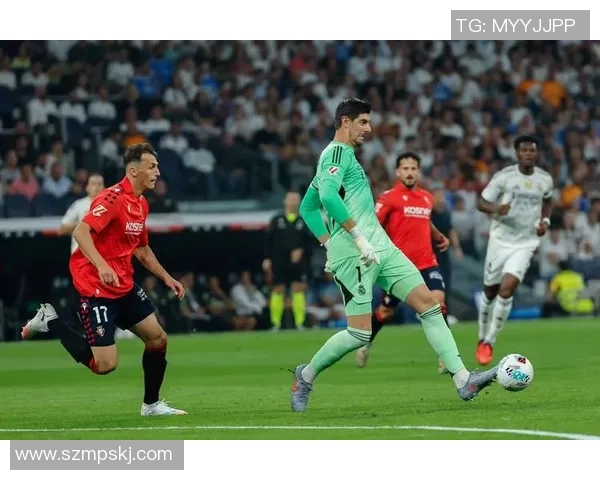 足球传奇克鲁耶夫的精彩瞬间壁纸分享与回顾