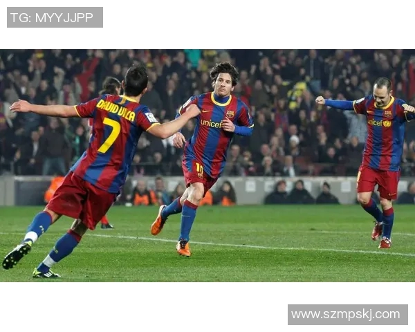 足球明星观看排球比赛精彩瞬间分享与感悟 足球明星观看排球比赛精彩瞬间分享与感悟