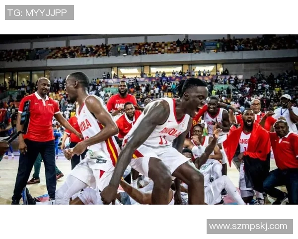 中国篮球队迎战安哥拉队力争在国际赛场上再创辉煌 中国篮球队迎战安哥拉队力争在国际赛场上再创辉煌